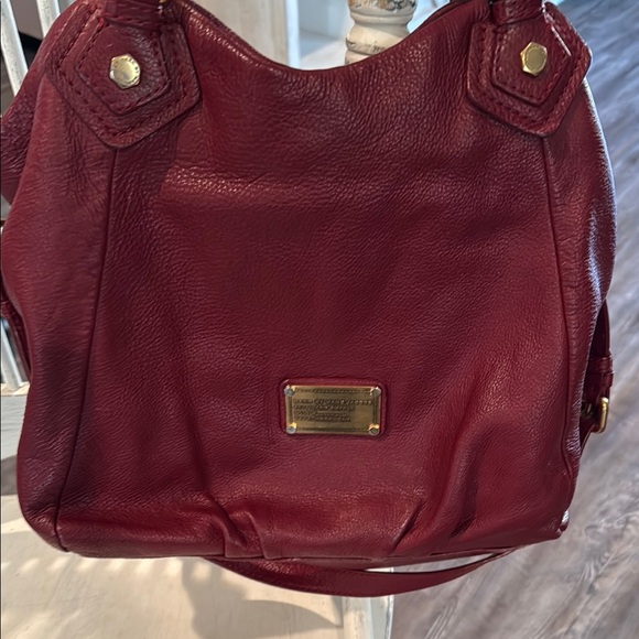 Marc Jacob’s Burgundy Leather Handbag - Picture 2 of 8
